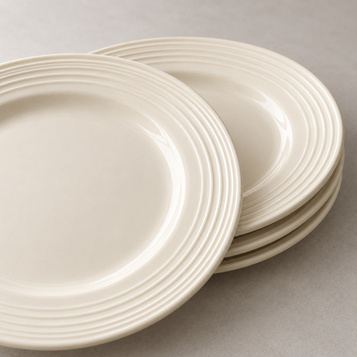 Halo Rim Dinner Plate Set detail view